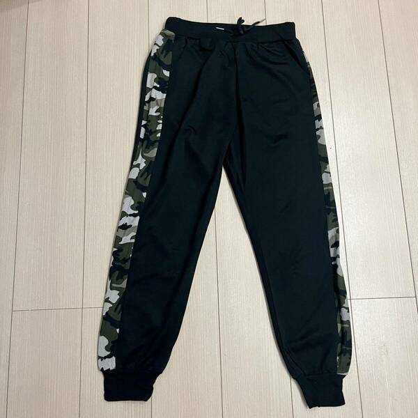 新品タグなし・レディース・ジョガーパンツ①・レギンス・M〜L・ブラック×CAMO