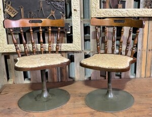 ■47 昭和喫茶店 当時物 古い鉄脚チェア 椅子 レトロ カフェ ビンテージ 店舗什器