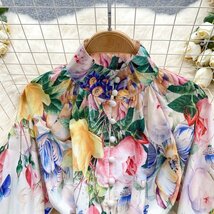 定価8万★christian milada・ミラノ発・上下セット★上品 薄手 オシャレ 花柄 ブラウス ショートパンツ 華やか リゾート 旅行 レディース M_画像3