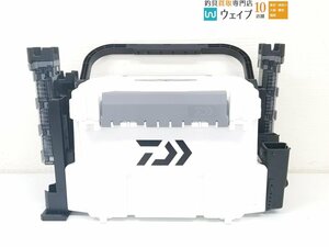  Daiwa tackle box TB7000 white *mei horn rod stand * fish grip total 7 point set 