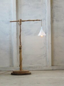 b83 marks li Elan p wooden free arm white porcelain low to electric stand / antique * Vintage * Showa Retro * lighting * leak .* Cafe * industry series * desk light 