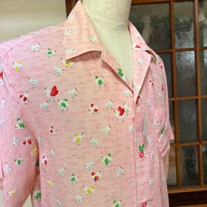 長襦袢着物リメイクーアロハシャツ、薄い、軽い、ピンク色ー総柄 半袖 トップス 綿！