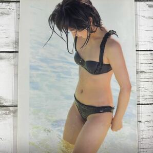 [高品質ラミネート処理][ 川口春奈 ] FRIDAY 2015年3/3 雑誌 切り抜き 4P A4フィルム 水着 グラビア アイドル 芸能人 女優の画像2