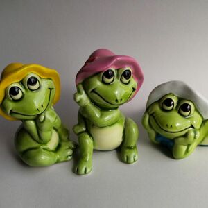 カエル 蛙 三姉妹 帽子 かわいい 置物 オブジェ 陶器