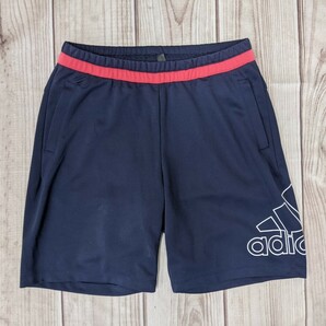 11．状態良好 アディダス adidas 裾 デカロゴ AERO READY ジャージ ハーフパンツ ショートパンツ  メンズL ネイビー赤白 x803の画像2