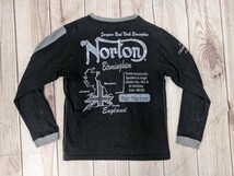 16．ノートン Norton デカロゴ 一部 迷彩柄 デザイン 長袖 Tシャツ ロンT メンズＬ 黒グレーx809_画像1