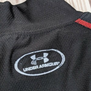 13．アンダーアーマー UA 速乾 長袖アンダーウェア インナーシャツ トレーニングウェア メンズMD 黒赤x801の画像4