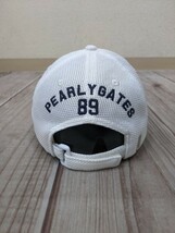 1．パーリーゲイツ PEARLY GATES ロゴデザイン 面ファスナー アジャスタブル ゴルフキャップ 053-0287619　サイズFR 白ネイビー x901_画像4