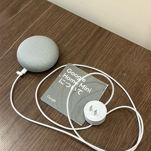 ★【送料無料】動作OK 外観美品 Google Home Mini グーグル ホームミニ Google H0A Google 1600 スマートスピーカー の画像2