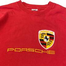 90s USA製 PORSCHE ポルシェ Tシャツ XL レッド ロゴ 刺繍 車 スポーツカー レーシング フルーツタグ 半袖 アメリカ製 ヴィンテージ_画像2