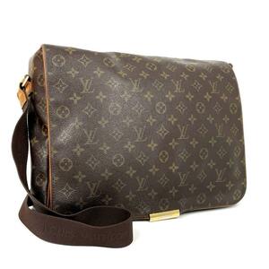 【美品】LOUIS VUITTON ルイヴィトン ショルダーバッグ モノグラム アベス M45257 メッセンジャー ロゴ金具 ビジネス 男女兼用 人気 レザー