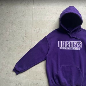 GILDAN ギルダン カレッジロゴ HERSHEY'S プルオーバー パーカー パープル M