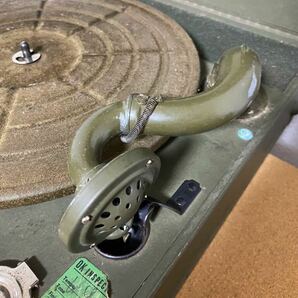 米軍 Model 9C ポータブル蓄音機 V-Disc 蓄音器 レコードプレーヤー アンティーク レトロ 戦時中 SPレコード SP盤 78回転 第二次世界大戦の画像5