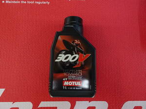 【2本まで→送料全国一律520円】MOTUL　300V FACTORY LINE ROAD RACING 100%化学合成油 10W40 