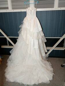 13220-01★ワタベウェディング 純白ウェディングドレス 床付きタイプ ウェディングドレス 結婚式★