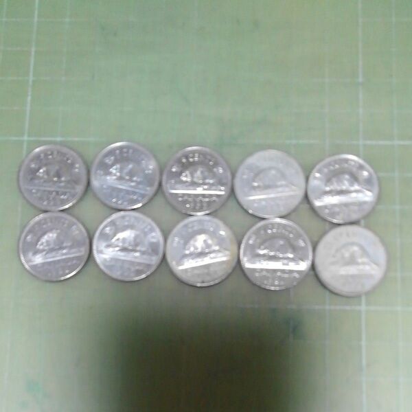 カナダ５セント硬貨×10枚