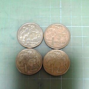オーストラリア1ドル硬貨×4枚