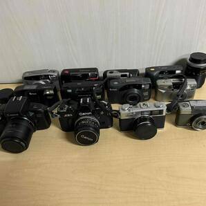 フィルムカメラ 12個レンズ2個 まとめ売り ジャンク Canon OLYMPUS FUJI KOMURAなどの画像1