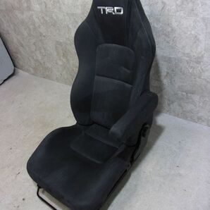 ★希少!★200系 ハイエース TRD ブリッド セミバケ セミバケット シート スポーツシート レール付 アームレスト付 右 運転席 / KR4-1377の画像3