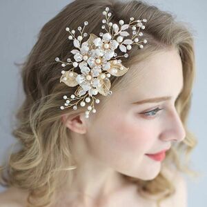 新入荷！ウェディング　結婚式　ヘッドドレス　お花 ゴールド 成人式　前撮り4/20