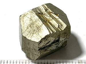 小さな多面体黄鉄鉱・1・12g（鉱物標本）