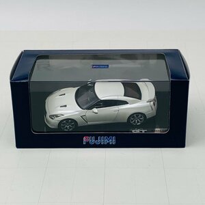新品未開封 フジミ模型 1/43 日産 Nissan GT-R R35 ホワイトパール