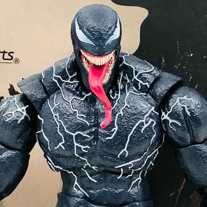 中古品 S.H.Figuarts VENOM ヴェノム: レット ゼア ビー カーネイジ