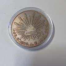 銀貨 古銭 メキシコ 1882年 イーグル 太陽の光 スペイン語「自由」銘 20G 大型コイン 直径:約38mm 重量:約26.5g_画像4