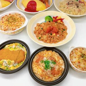 4AA056 食品サンプル まとめ グラタン オムライス カツ丼 天ぷらうどん 野菜 食べ物 中古 現状品の画像5