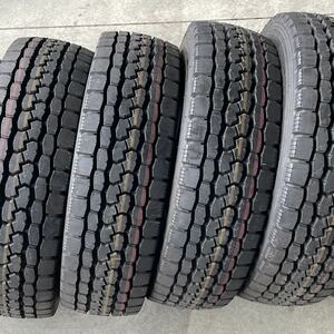 未使用215/70R17.5 123/121J YOKOHAMA SUPER STEEL TY 228 215/70/17.5 4本　2021年製造 