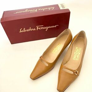 フェラガモ パンプス Ferragamo 24.0cm