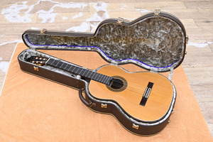 IO30 KAWAI カワイ G-80 クラシックギター 弦楽器 ハードケース付き