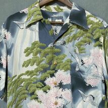 USA製 HinaHina HAWAII ヒナヒナ VINTAGE シルク100% 和柄 鶴 松 桜 滝 ジャパン プリント オープンカラー アロハシャツ size.M 総柄_画像2