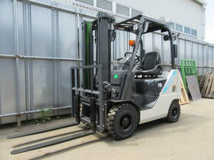 Mitsubishi　中古forklift1.5tonne　202005　荷物の幅寄せ等に便利なサイドシフトincluded　前後New itemnon-puncture tiresTiresに交換しました