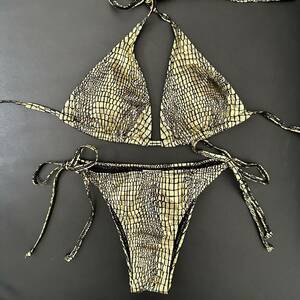  black ko pattern halter-neck bikini top and bottom set lady's swimsuit Gold 