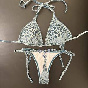  charm attaching halter-neck T-back bikini top and bottom set lady's swimsuit leopard print blue 