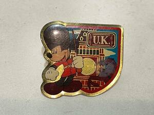 ピンバッチ　ディズニー　ミッキーマウス　２００１年　森永　世界の旅コレクション　UK 