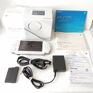 ソニー　PSP3000 パールホワイト　美品　プレイステーションポータブル