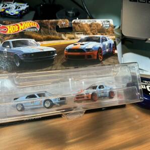 ホットウィール カーカルチャー 2 PACK ‘)3 PLYMOUTH BELVEDERE 425 & ‘65 DODGE CORONET + 1969 FORD MUSTANG & 2014 CUSTOM MUSTANGの画像3