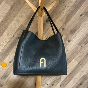 FURLA レザー　トートバッグ　フルラ　2WAY A4サイズ書類対応　イタリア製　ブラック