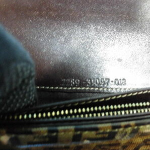 ◆FENDI フェンディ 長財布 二つ折り ズッカ柄 ブラウン系 ゴールド金具の画像5