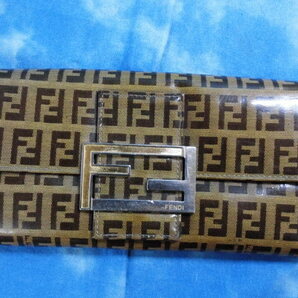 ◆FENDI フェンディ 長財布 二つ折り ズッカ柄 ブラウン系 ゴールド金具の画像1