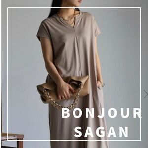 "新品・タグ付"キーネックTシャツワンピース /BONJOUR SAGAN