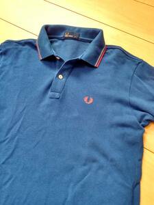 フレッドペリー（FRED PERRY）／鹿の子ポロシャツ／青ボディ／JP Lサイズ／ヒットユニオン製（Made in JAPAN）／送料無料！