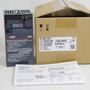 インバータ　FR-E820-0.2K-1 三相200v 適用モータ容量:0.2kw　三菱電機インバーター