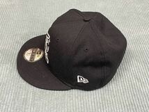 NEWERA ニューエラ キースへリング Keith Haring DJ DOG 59FIFTY キャップ 帽子 刺繍 ブラック 黒 73/8 58.7 [ta-1033]_画像5