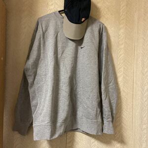 NIKE トレーナー グレー キャップ付き未使用品