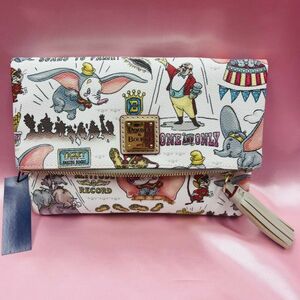 【ドゥーニー＆バーク 】 ディズニー ダンボ クロスボディ バッグ #2 Disney Dumbo Crossbody by Dooney & Bourke WDW US ディズニー WDW