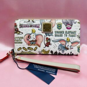 【ドゥーニー＆バーク 】 ディズニー ダンボ 長財布 Disney Dumbo Wallet by Dooney & Bourke アメリカ ディズニーパーク WDW