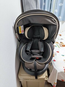 エールベベ 回転型チャイルドシート クルット4i グランス 【ISOFIX取付】 新生児から4歳用 (360度 サイレント